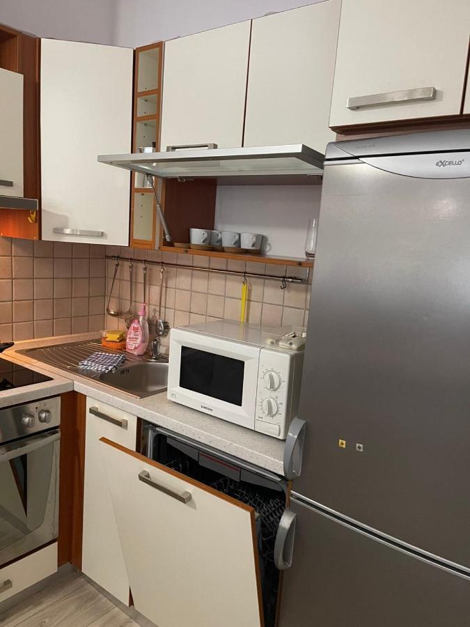 Apartments Lovro Ловран Екстер'єр фото